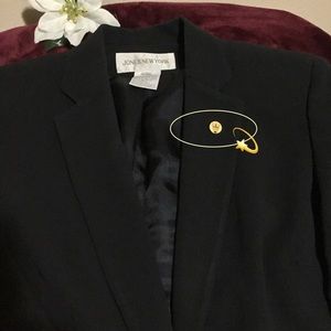 👑Jones New York Blazer & Brooch